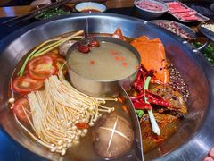 菌汤鸳鸯锅-王婆乔鲜鱼自助火锅(蜀汉路店)