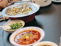 -有红鸡毛店·川菜(建设路店)