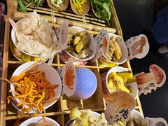 -菌自由丨野生菌火锅特色庭院餐厅(丽江古城店)