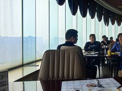 -荣誉国际酒店-云顶旋转餐厅