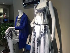 -王府井奥莱临潼小镇(临潼店)