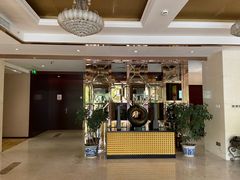 -陕西华浮宫酒店(未央湖公园店)