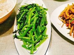 -鲜榨果汁·啤酒鱼(环岛河店)