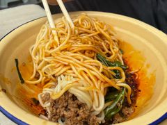 素椒炸酱面-岳记老成都三味面