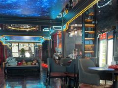 -屋有岛沉浸游戏旗舰店(中山公园店)