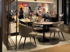 -必胜客(尹山湖歌林公园店)