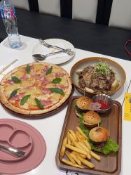 -奈尔宝家庭中心·亲子餐厅(北京东坝万达店)