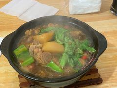 黄焖鸡-许西美食一条街