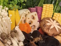 -湊湊火锅·茶憩(打浦桥日月光店)