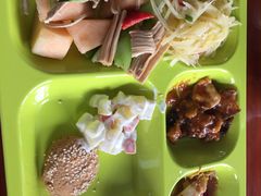 -奔驰北京极光星徽(四元桥店)