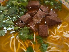 -金杨拉面王小吃面馆·牛三宝面·红烧牛肉粉