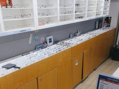 -天空之镜眼镜店蔡司依视路授权店(天通苑店)