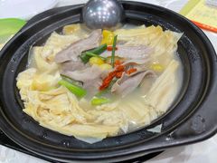 支竹猪肚煲-鹅城