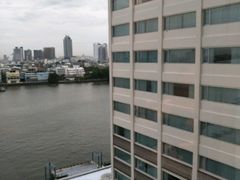 -曼谷湄南河畔华美达广场酒店
