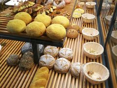 -焙丽拾光(麦凯乐直营店)
