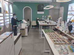 -无界眼镜MaxLess(南翔印象城店)