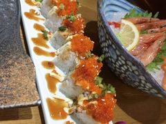 -樱町三味日本料理(城乡世纪广场店)