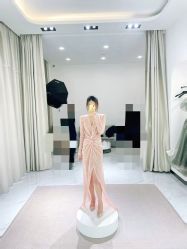 -禕·愫白婚纱商店