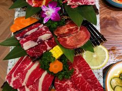 黑牛六拼-明洞阿姨·韩式酱蟹烤肉·创意料理(三元桥店)