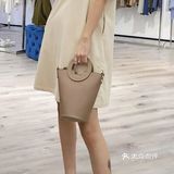 朋友说现在就流行这种楼中店，实惠又好看！