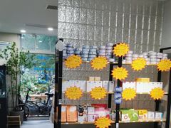 -伟伟宠物医院·CT影像中心·瑞派犬猫综合性门诊(汉口总院)