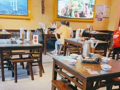 -富正毅三下锅·湘西韵味(天门山索道店)
