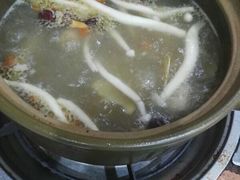 -濠轩阁特色生蚝火锅(水湾路店)