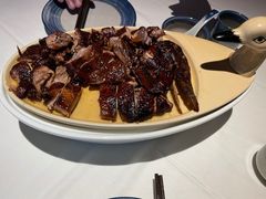 -八府香鸭·啫啫煲(华山路店)