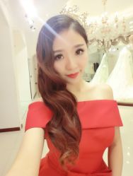 -艾米丽婚纱礼服