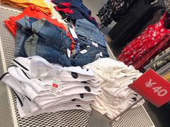 -H&M(来又来时尚购物广场店)