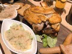 -LENBACH兰巴赫西餐啤酒坊(大连东港店)