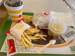 -麦当劳(新世纪环球中心店)