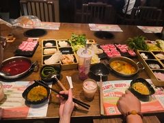 -呷哺呷哺 小火锅 (浦东新欧尚超市店)
