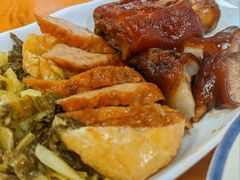 -明姨仔潮汕美食·碳炉猪脚·汕尾牛腩饭·起片鸡煲(起义路店)