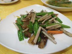 炒莲藕牙-合力居·生记路边鸡(北京路店)