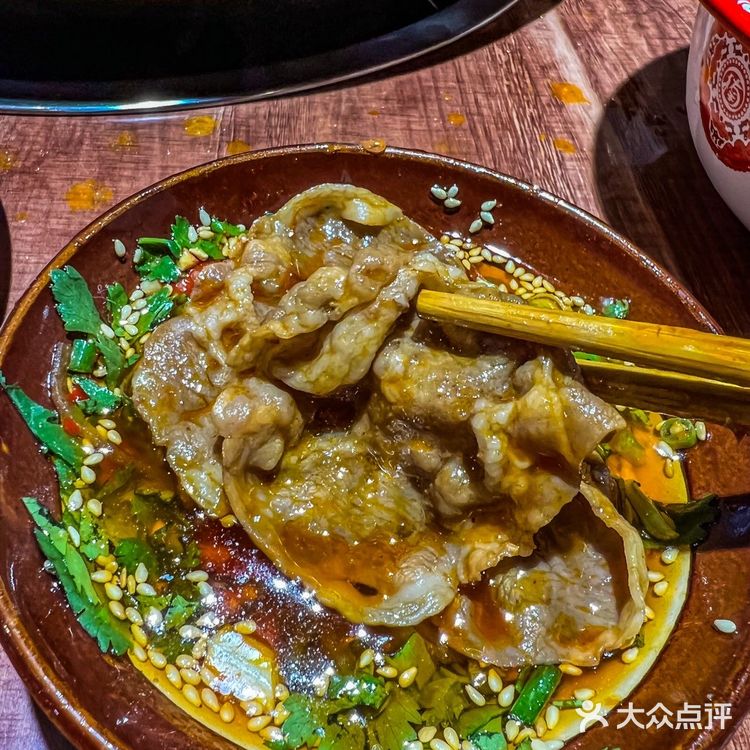 有颜有料又好吃的火锅｜楠火锅