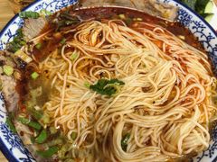-陇上全荟兰州传统牛肉面(延吉路店)