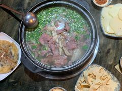 -乐山食古香跷脚牛肉