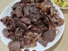 -闫家驴肉老店(华电一校店)