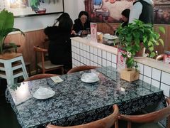 大堂-八两八金·莱芜特色炒鸡(市南漳浦路店)