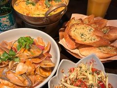 -大头虾越式风味餐厅(光明广场店)