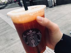 冰摇芒果香草茶-星巴克(镇江丹阳金鹰天地店)
