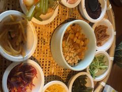 -包整·丝娃娃(一览甲秀楼风景店)