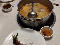 -煲王粤菜餐厅(中侨中心店)