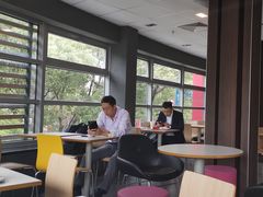 -麦当劳(外高桥DT店)