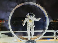 -北戴河碧螺塔海上酒吧公园