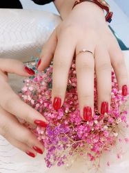 -吉吉靓甲美睫