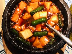 石锅沃豆腐-桂满陇-十里风荷(合生汇店)
