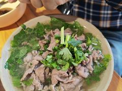 -大众跷脚牛肉馆·非遗传承单位(峨眉山店)