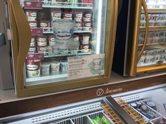 -全家便利店(宜山路站店)